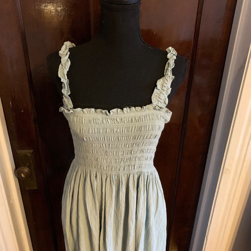Calvin Klein Women Mint Green Smocked Crepe Dress Elastic Straps $134 Sz 8 - Picture 4 of 9